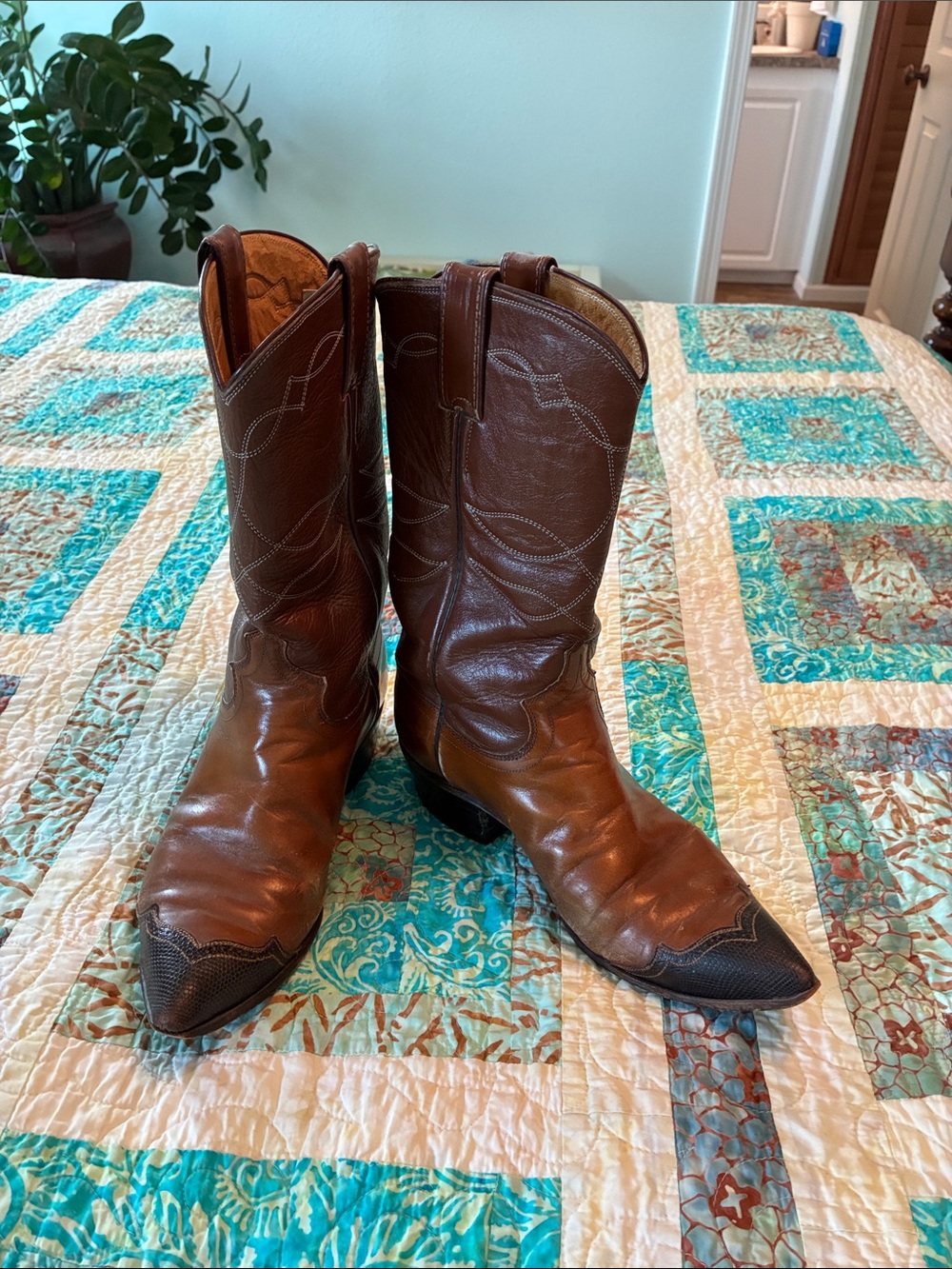 Women’s Justin boots size 7